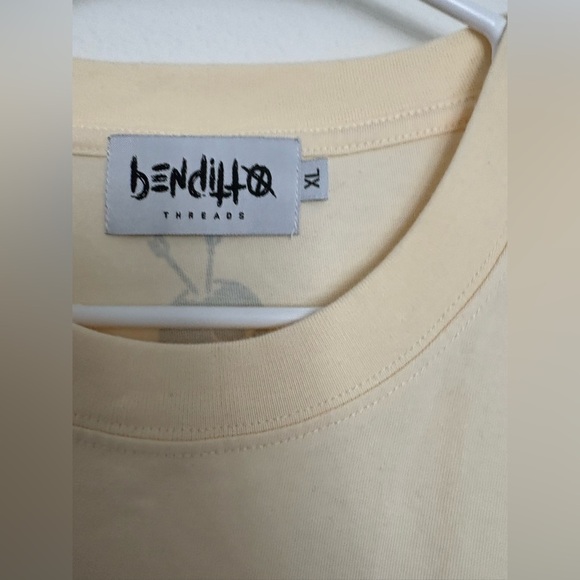 BENDITTO SKATER TEE Ivory Size Xl Mens Casual Comfort - Picture 3 of 4